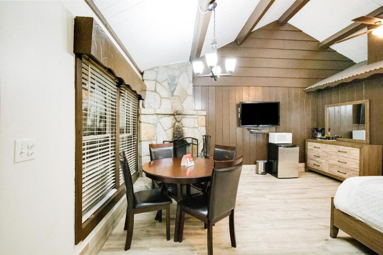 Arrowhead Tree Top Lodge Lake Arrowhead Εξωτερικό φωτογραφία